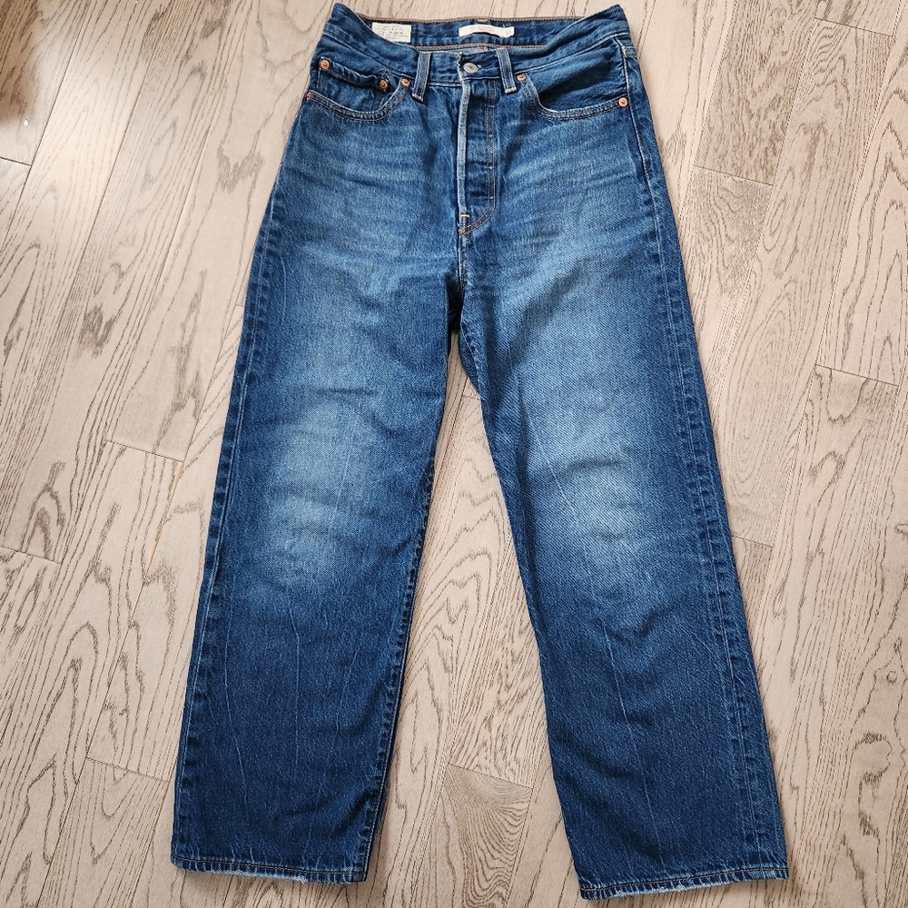 Levis Ribcage Straight Crop Jeans
